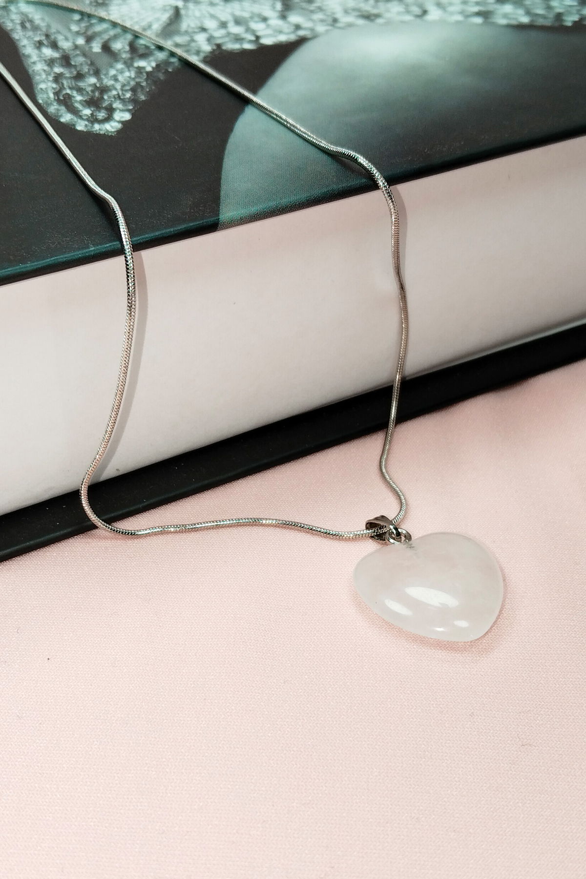 Pink Quartz Natural Stone Handmade Pendant with Chain: 2 cm Chain: 20 cm Boxed