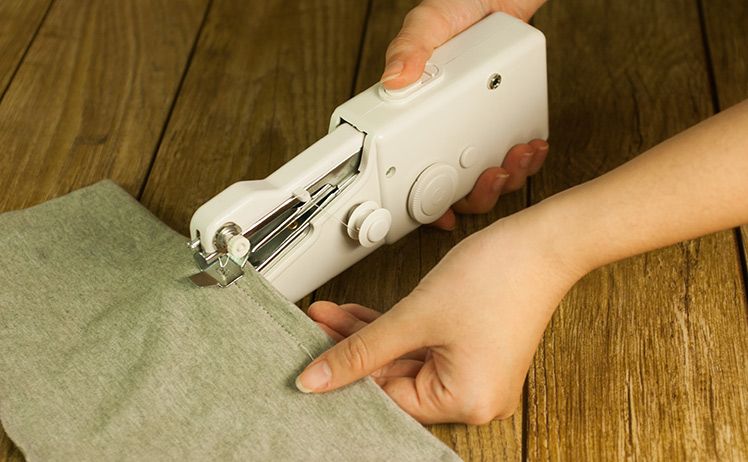 Handy Stitch Sewing Machine