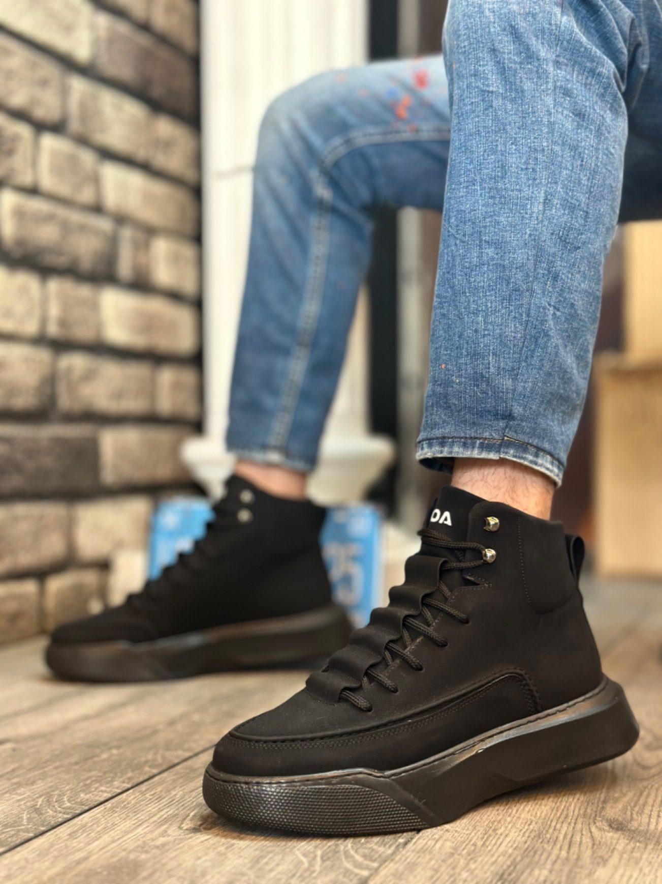 Men's High Sole Black Sport Boots with Hidden Laces