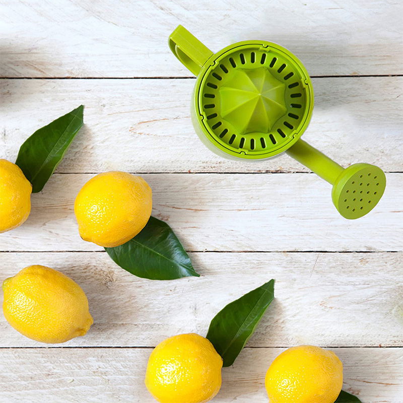 Gardener Lemon Squeezer - Citrus Juicer with Reservoir