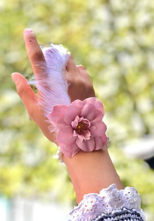 Bride to be Bridesmaid Bride Bracelet Feather and Pearl Bead Detailed Pink Color Bachelorette Party Bracelet 10 Pcs