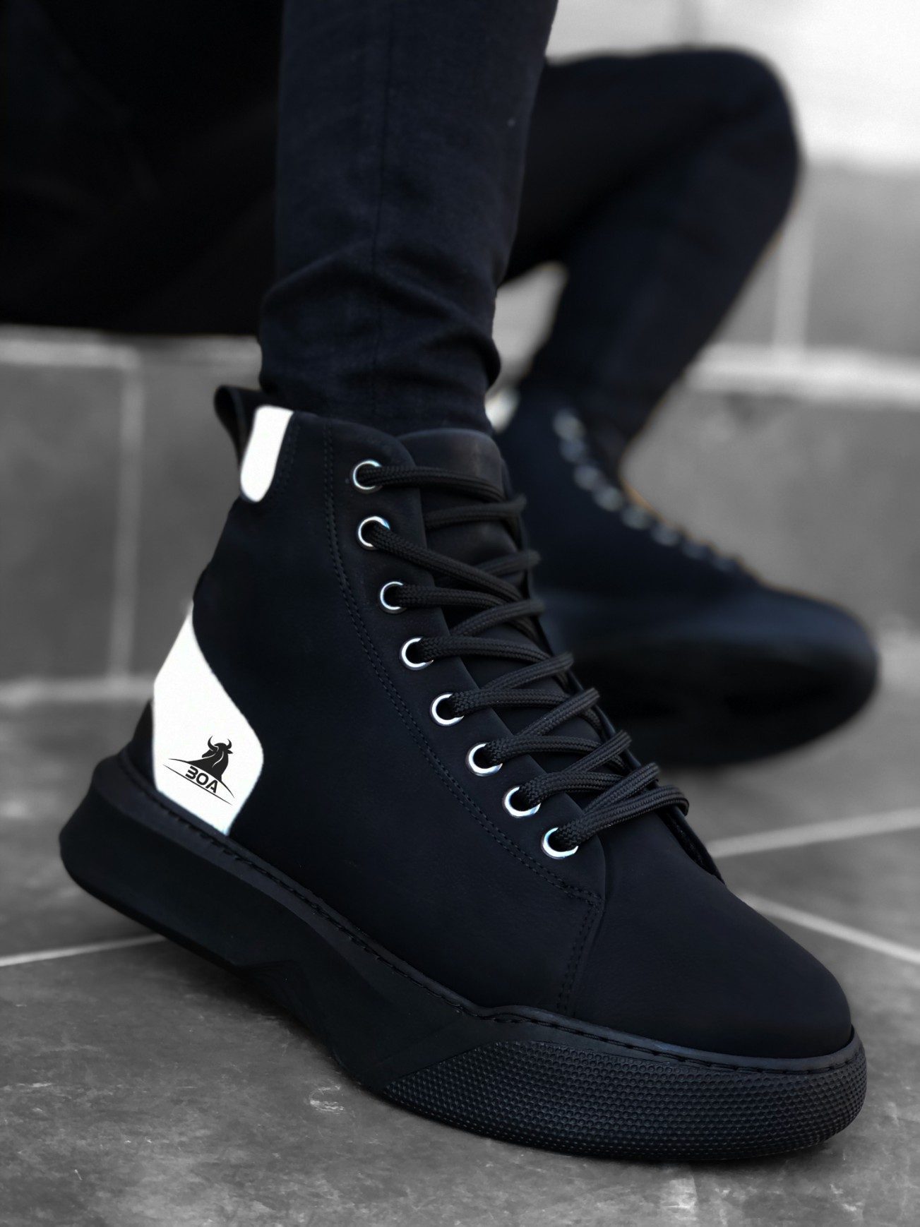 Lace-up Men's High Sole Black and White Sport Boots