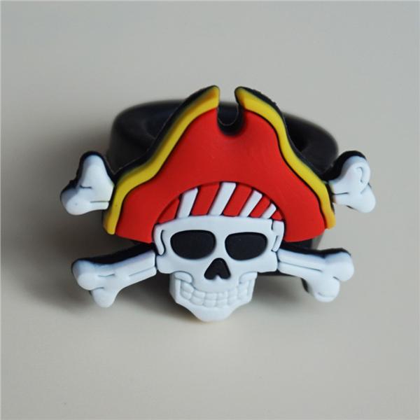 Child Compatible Plastic Pirate Ring With Red Color Hat