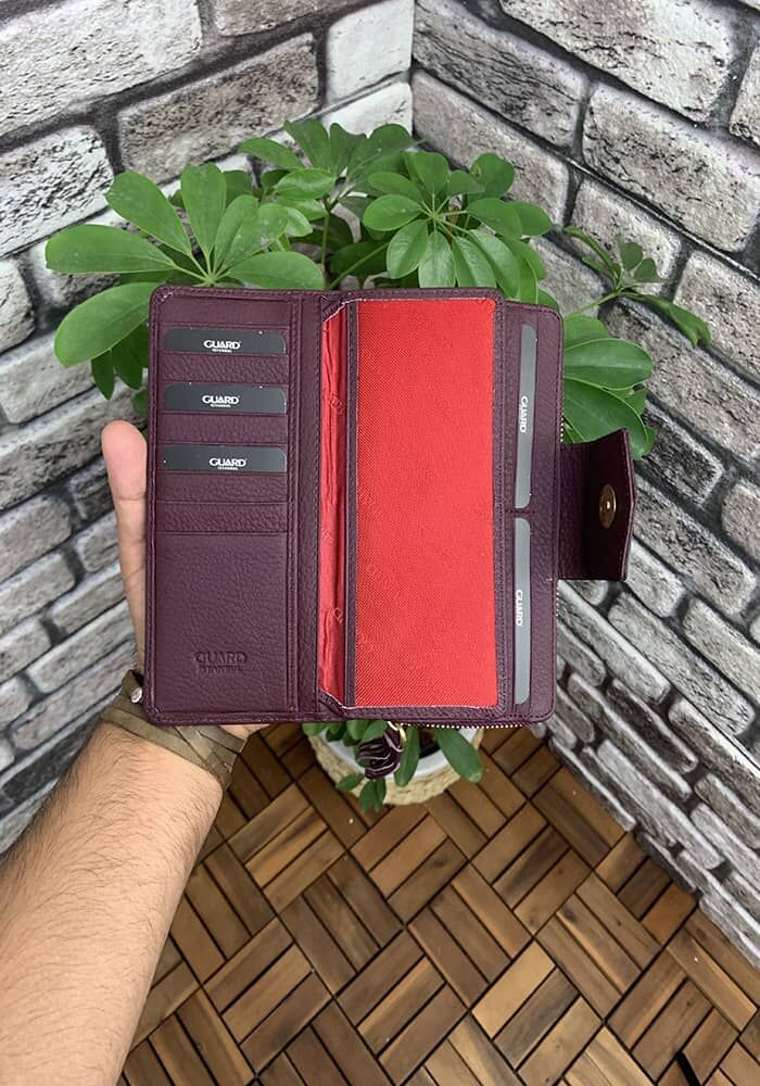 Burgundy Hand Portfolio with Matte Zipper and Leather Pat