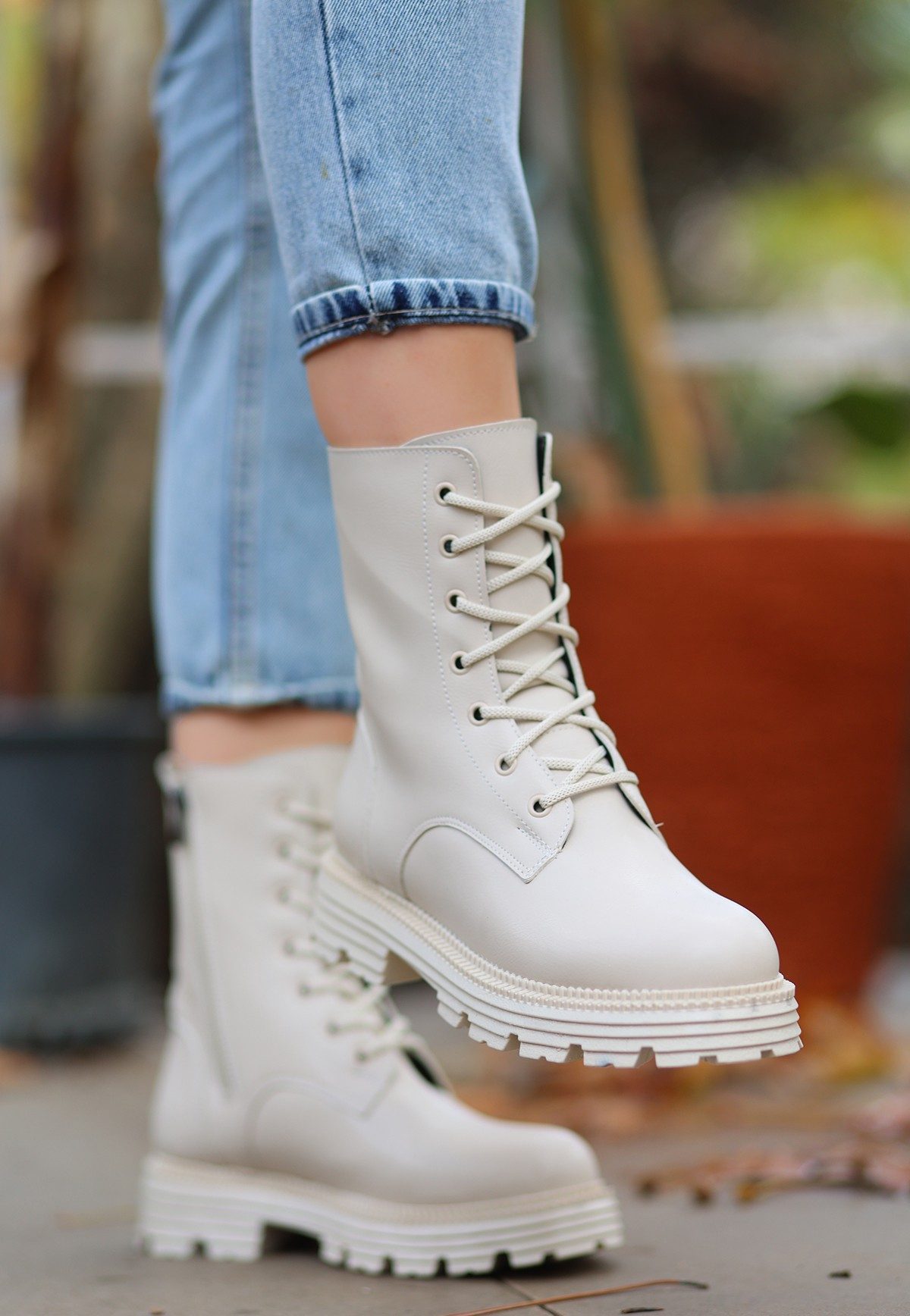 Beige Skin Lace-up Boots