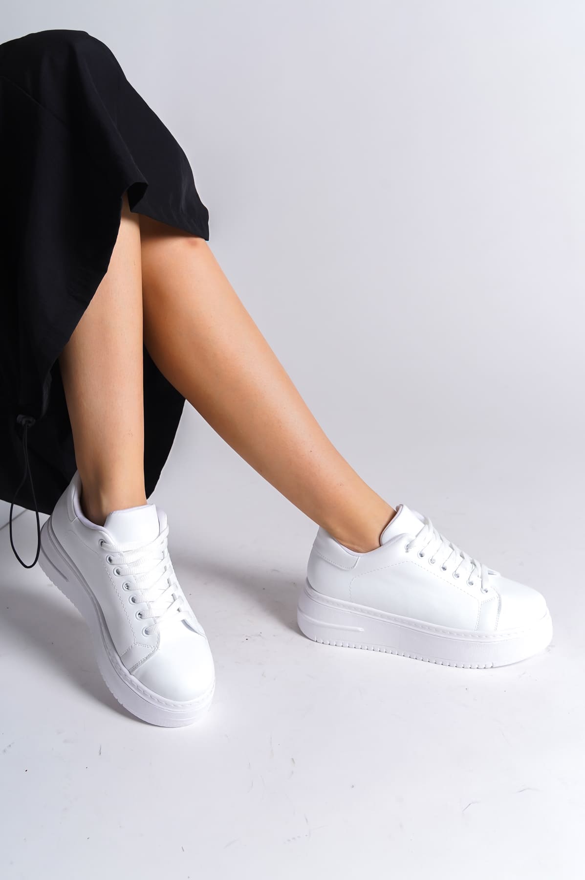 CLZ948 Lace-up Orthopedic Sole Women's Sneaker Shoes BT White