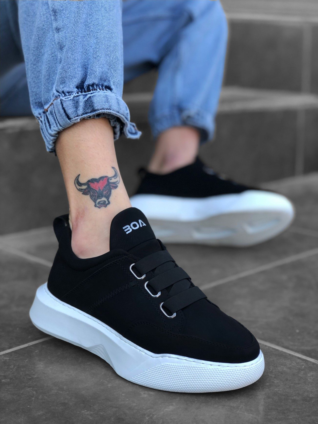 Men's High-top Black and White Sneakers with Straps