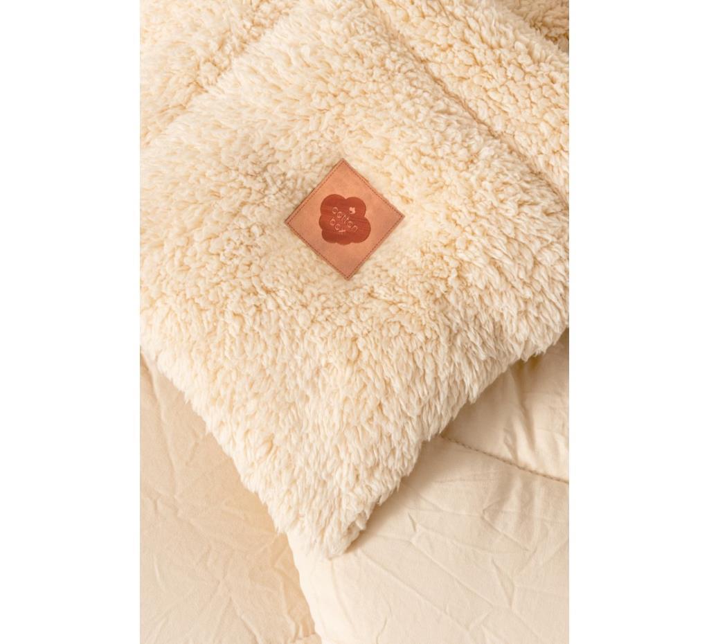 Plush Double Quilt Cream