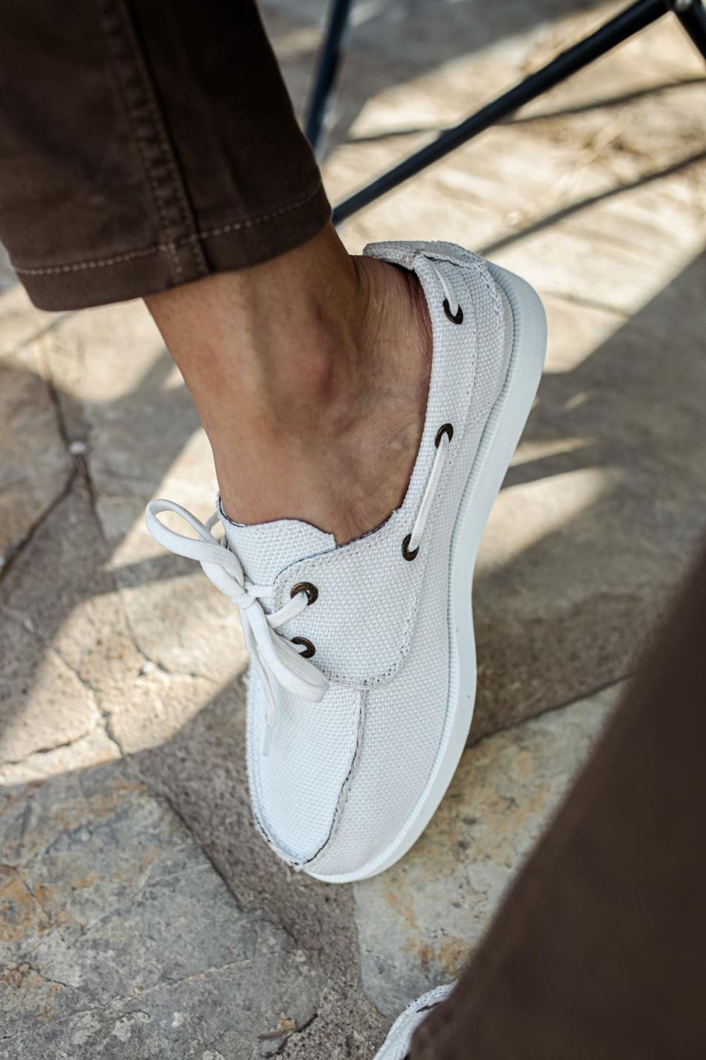 Seasonal Linen Shoes White