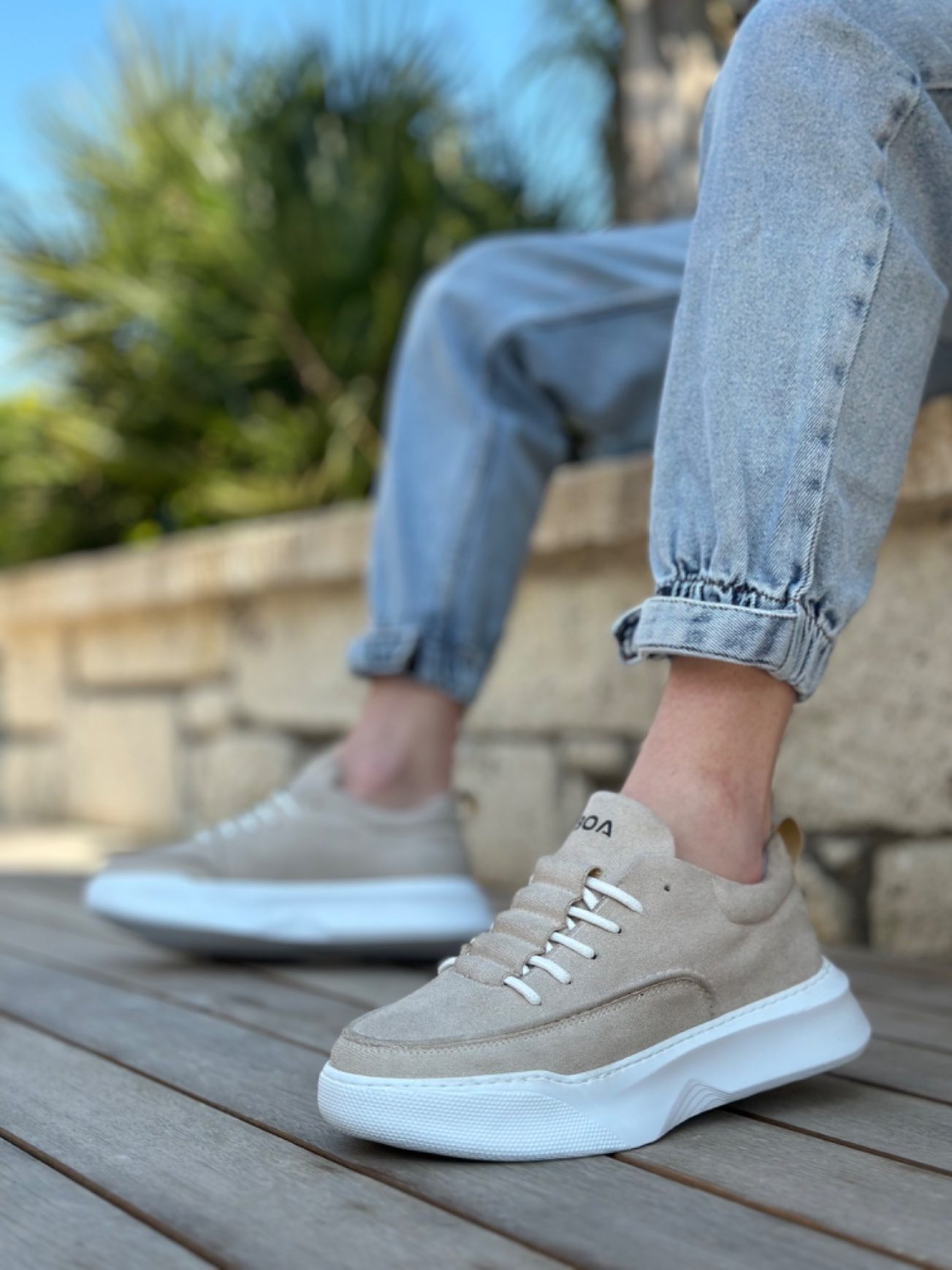 Ladder Pattern Lace-up Men's High Sole Cream Suede Sneakers