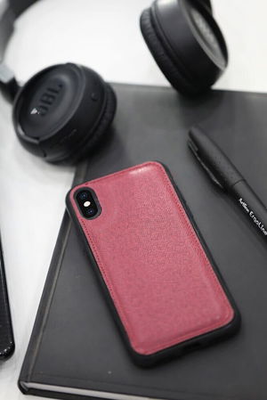 Fuchsia Saffiano Leather iPhone X/XS Case