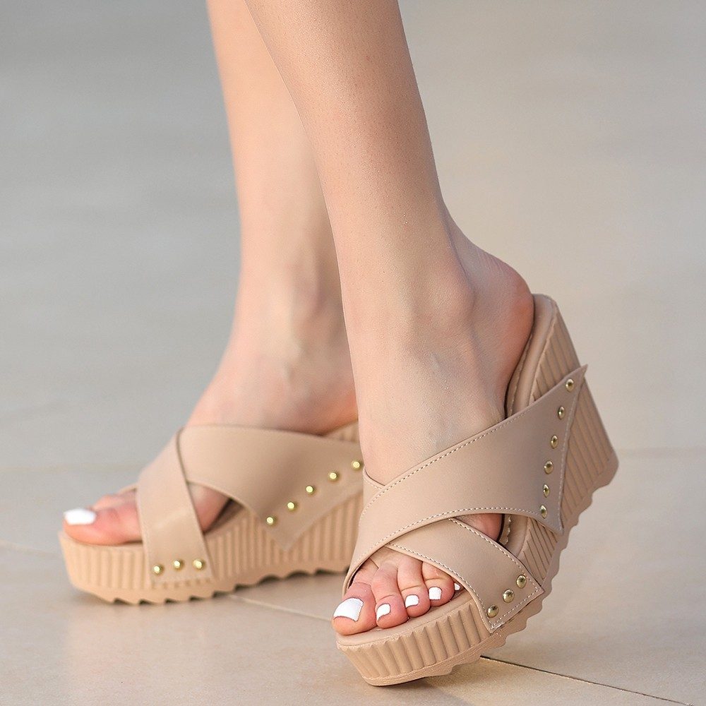 Nude Skin Filled Heel Slippers