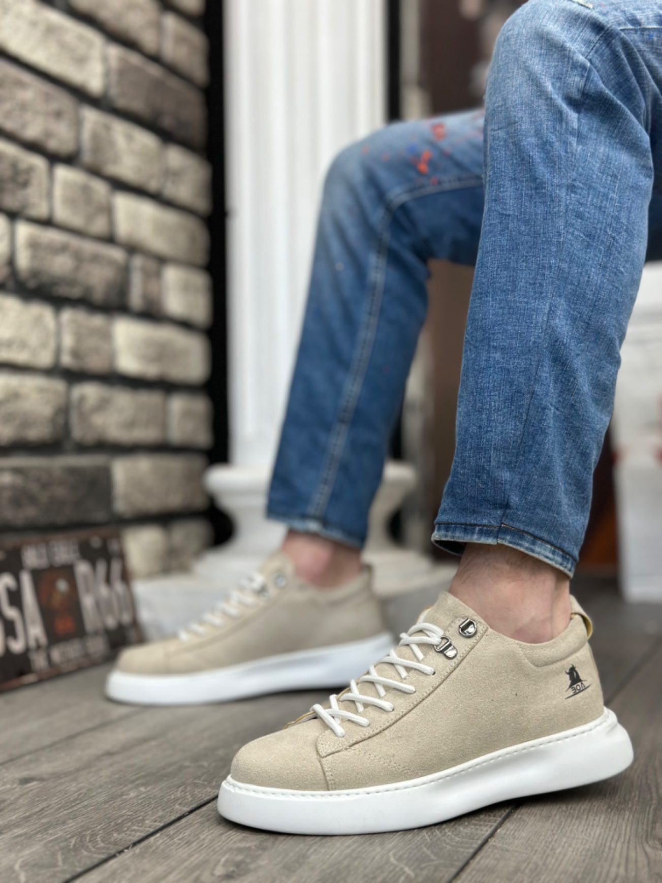 Lace-up Men's High-top Cream Suede White Sole Sneakers