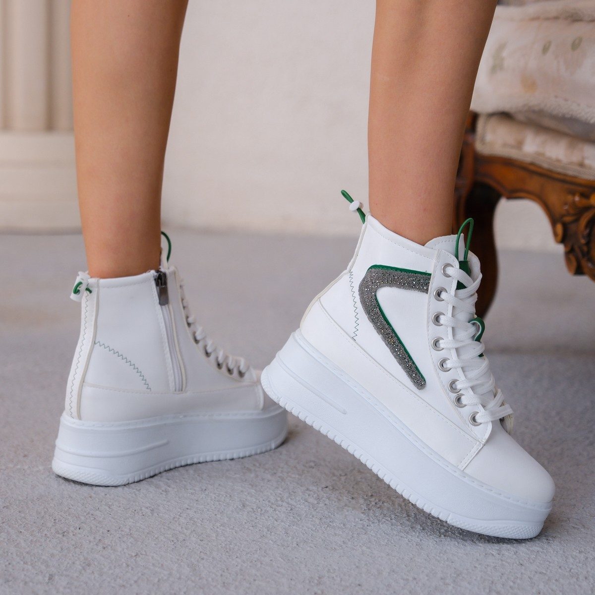 White Skin Green Detailed Lace-up Boots