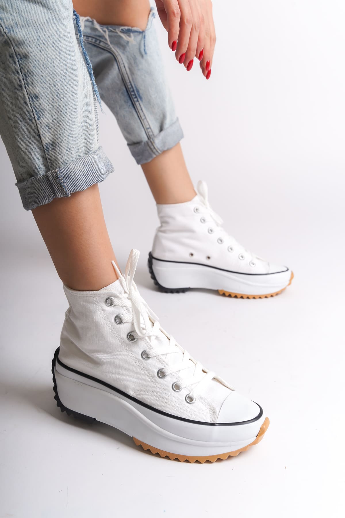 CLZ948 Lace-up Orthopedic Sole Women's Sneaker Shoes BT White