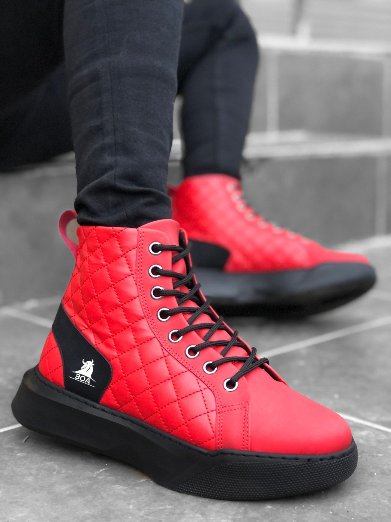 Lace-up Red Quilted Men's High Sole Sport Boots