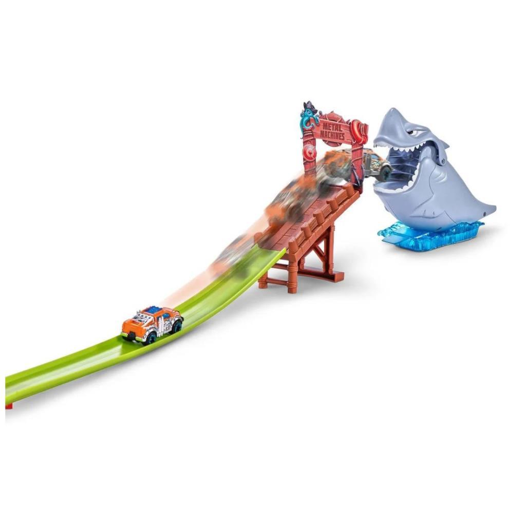 - ZURU METAL MACHINES SHARK PLAY SET