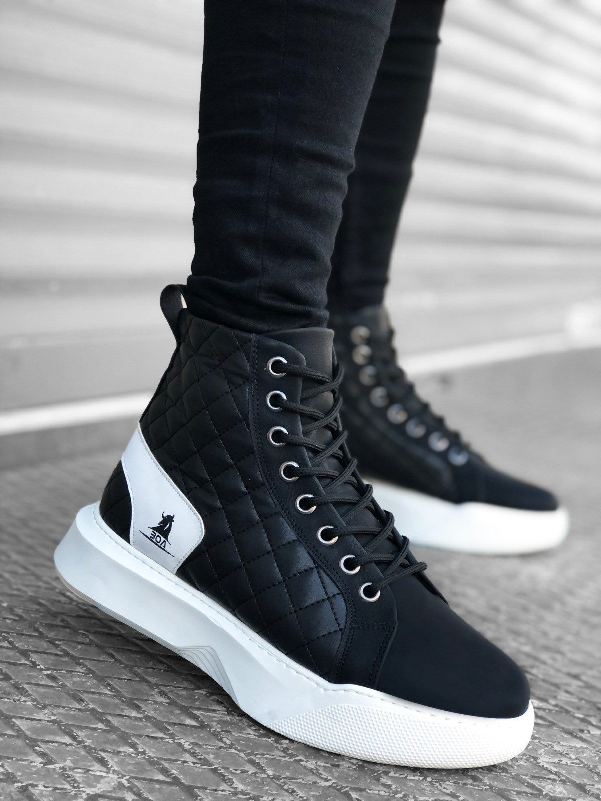 Lace-up Black White Quilted Men's High Sole Sport Boots