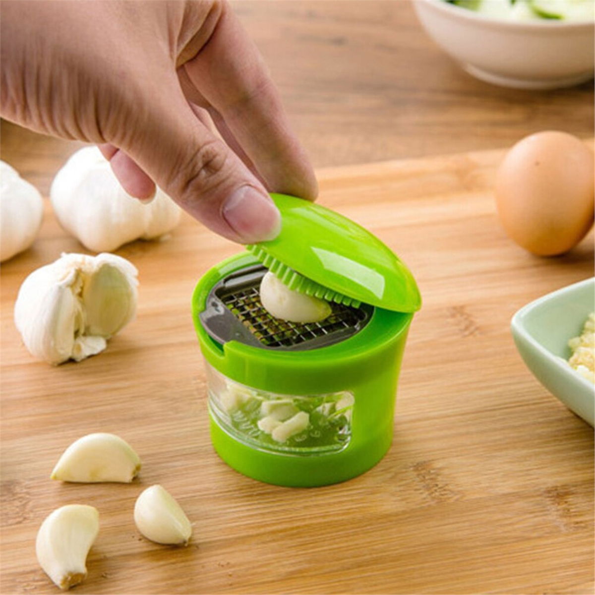 Garlic Grater - 2 Blade Chopper Garlica with Removable Bowl