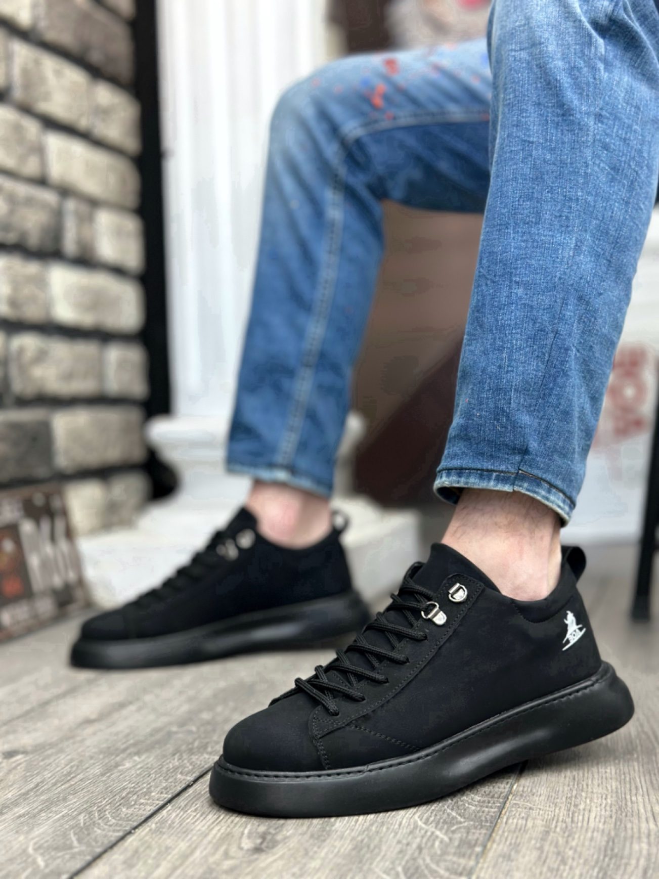 Lace-up Men's High Sole Black Skin Sneakers