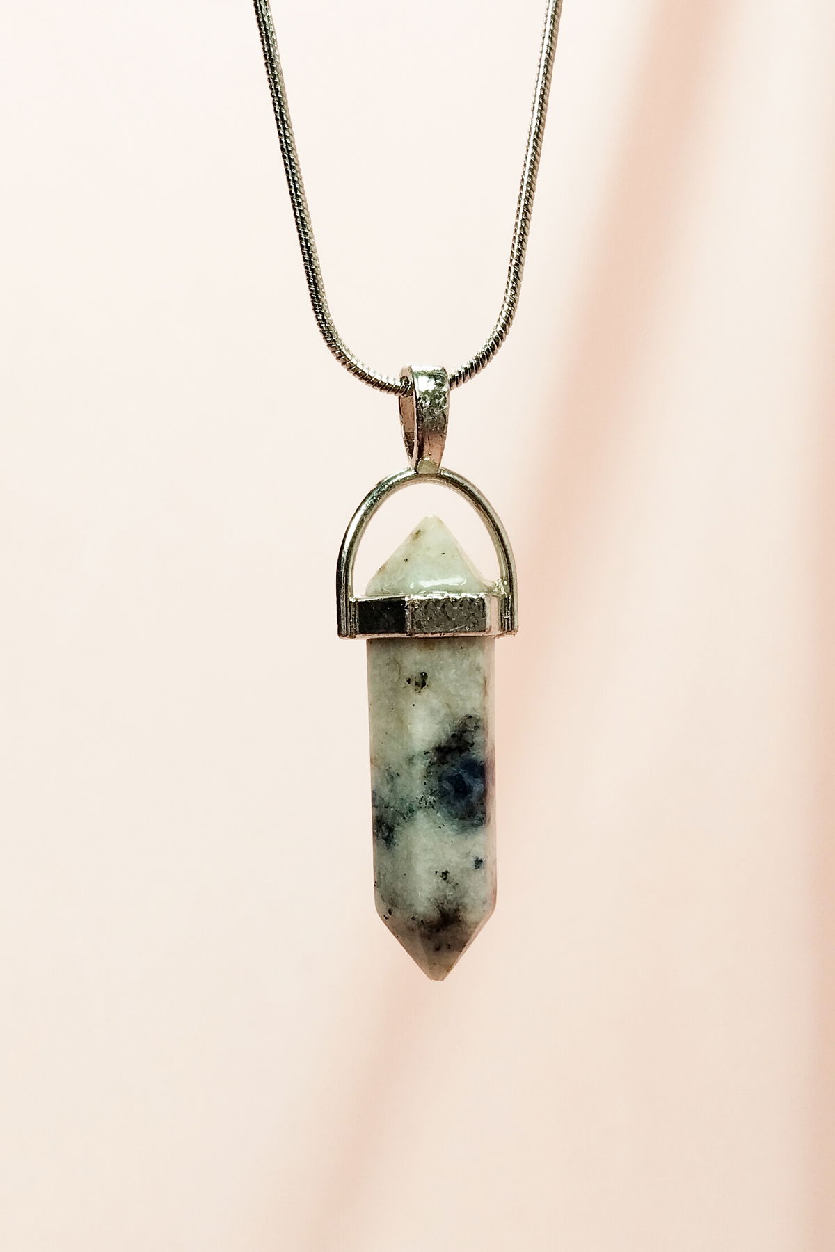 Blue Quartz Natural Stone Chain Necklace with Handmade Design Pendant: 3.5 cm Chain: 20 cm Boxed