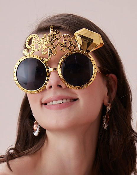 Gold Color Bride To Be Written Bride Goggles 15x10 cm