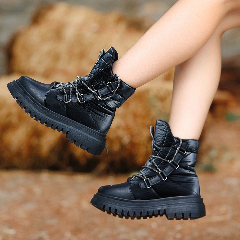 Black Skin Snow Boots