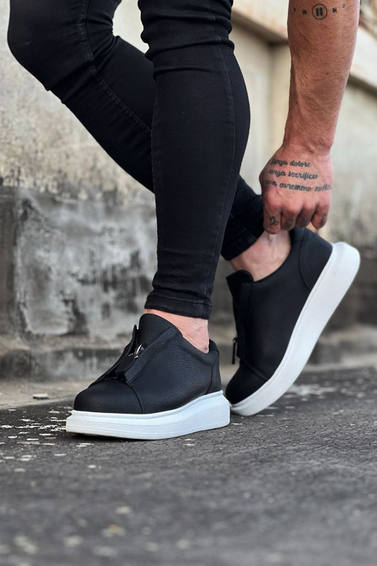 0 Black Skin Men's Casual Shoes