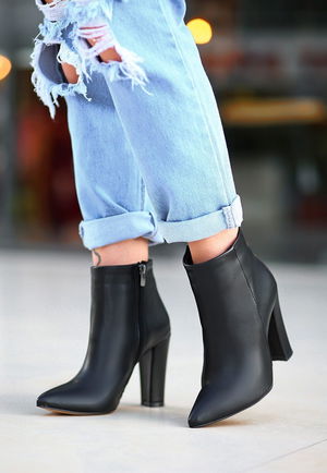 Black Skin Heeled Boots