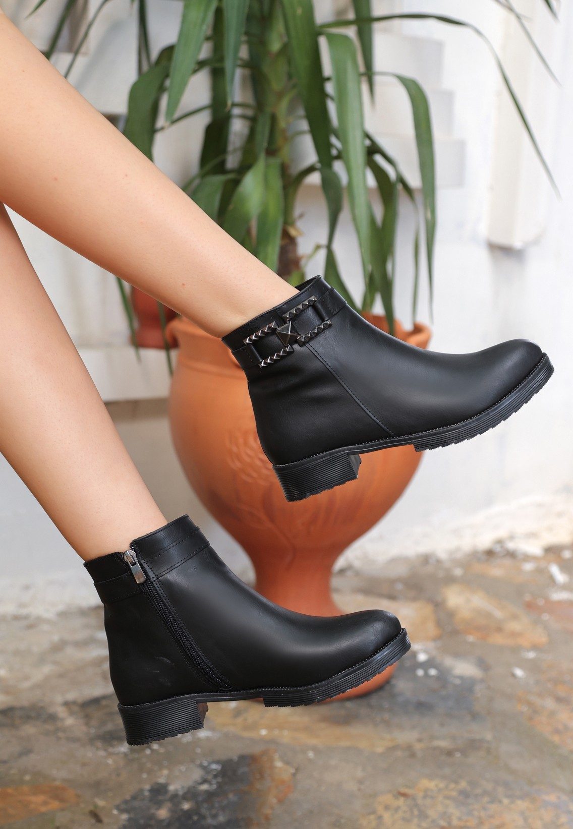 Black Skin Heeled Boots