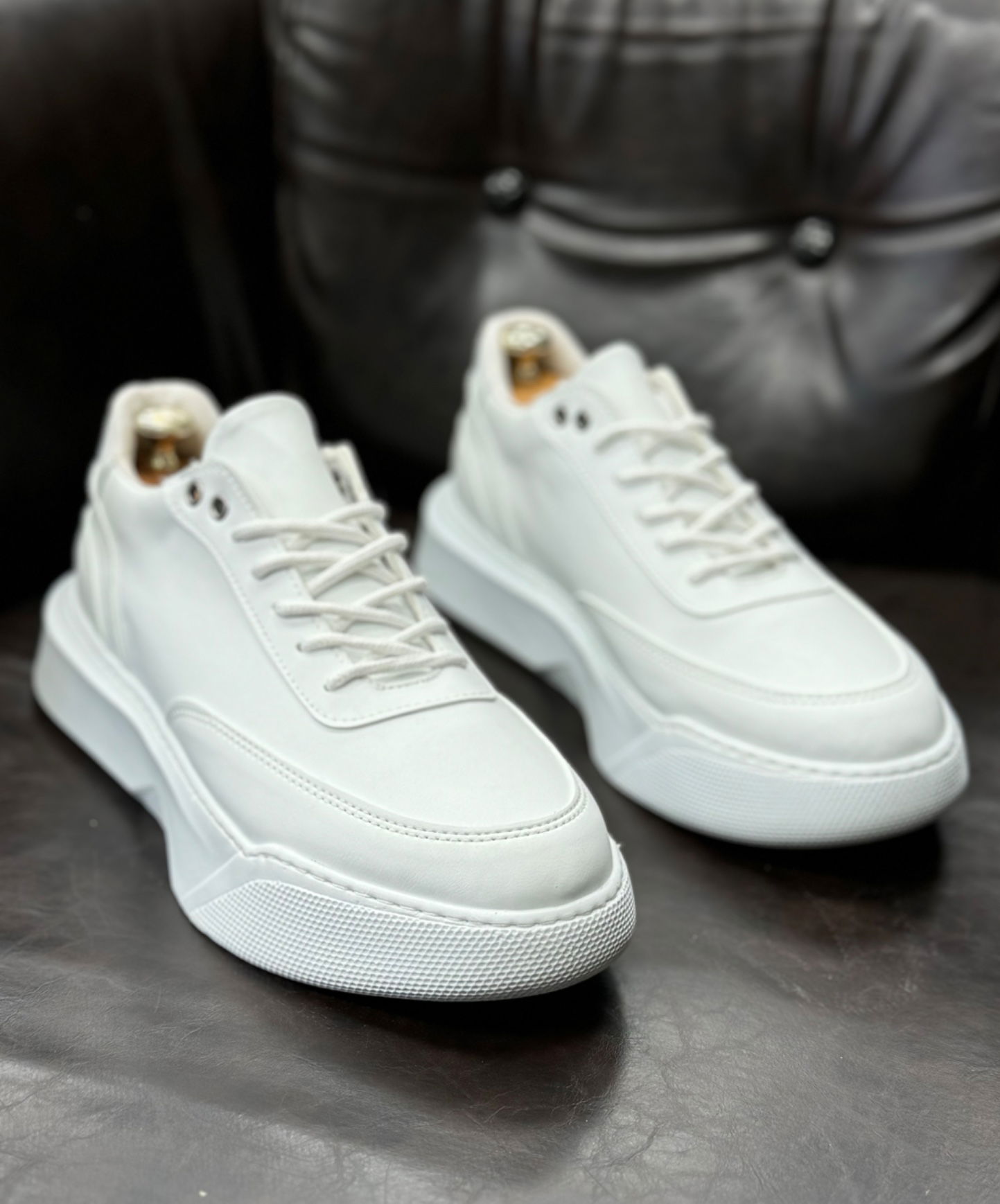 Casual Lace-Up Men's High Sole White Sneakers