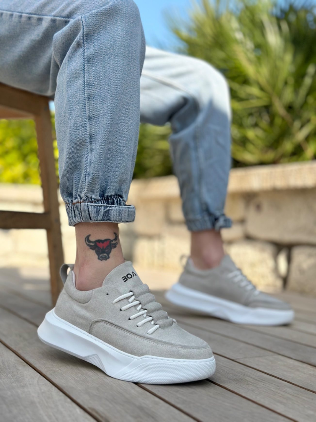 Ladder Pattern Lace-up Men's High-top Grey Suede White Sole Sneakers