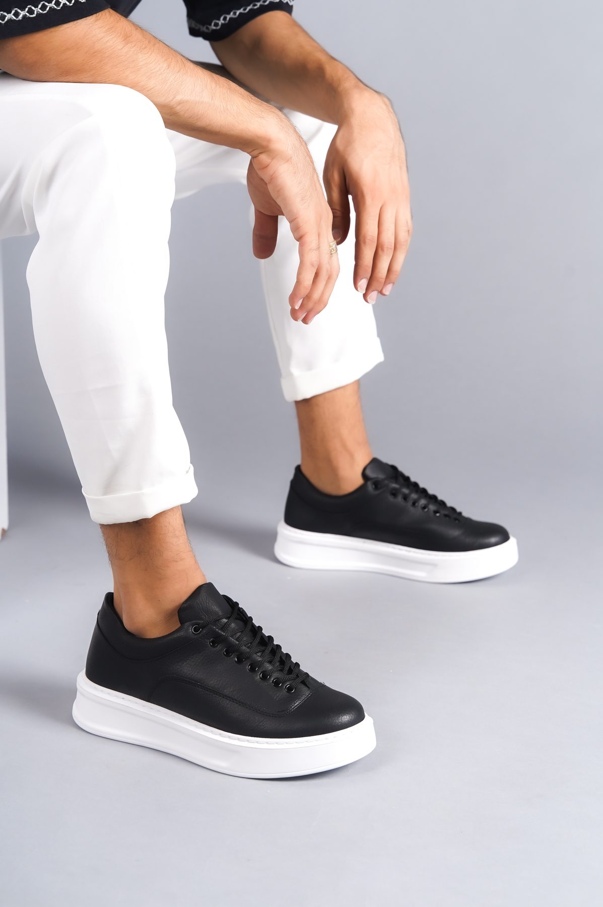 Black Leather Lace-up Casual Men's Shoes