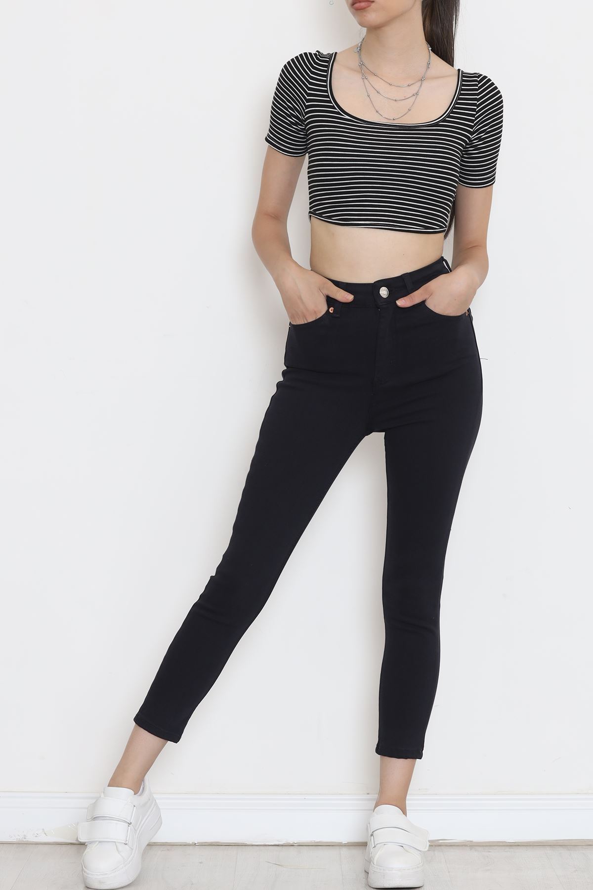 Narrow Leg Jeans Navy Blue