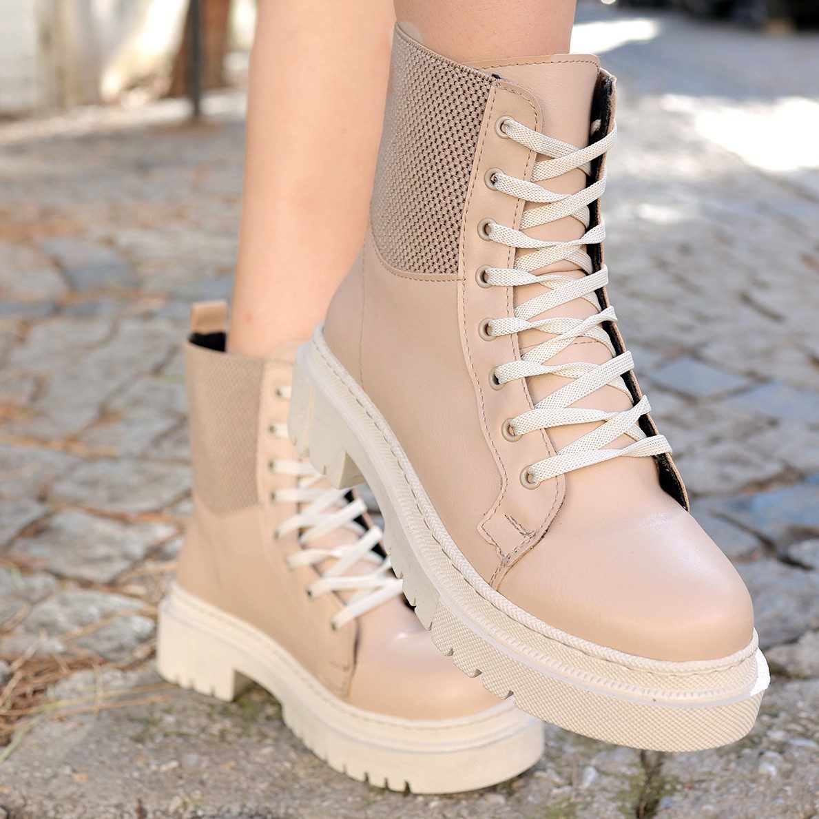 Cream Skin Lace-up Boots