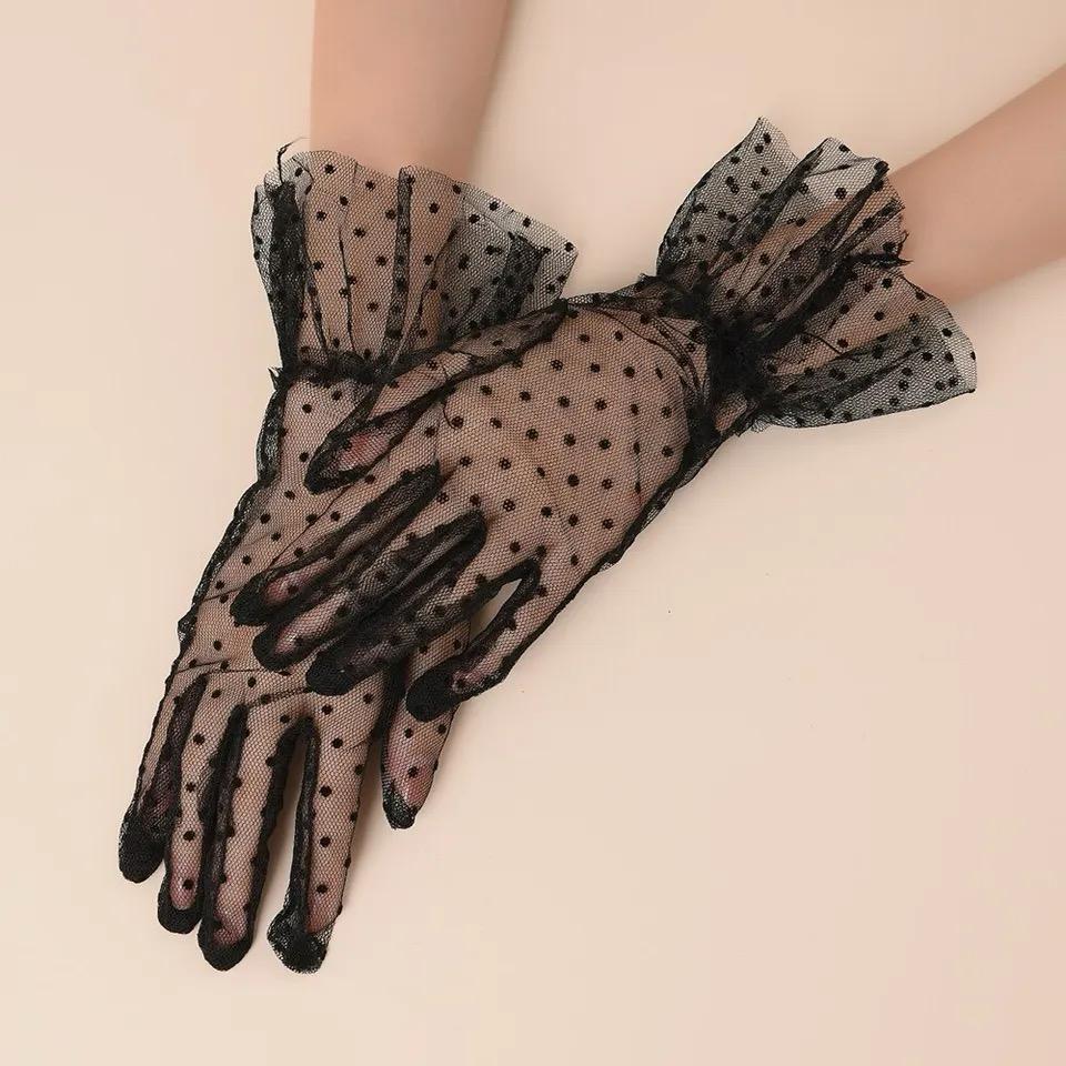 Short Length Guipure Black Polka Dot Tulle Gloves Black Color