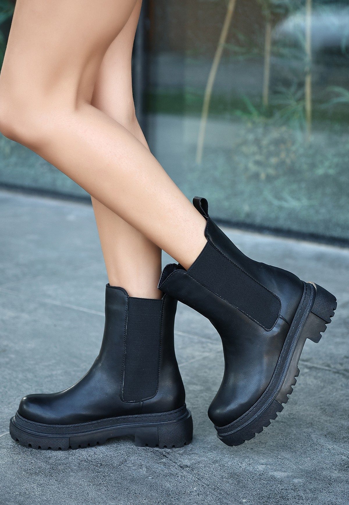 Black Skin Heeled Boots