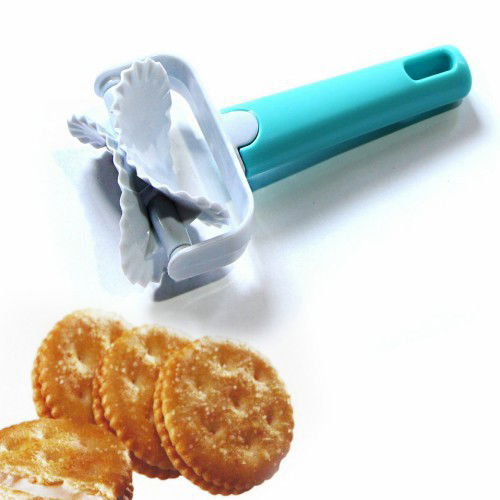 Serrated Circle Shaped Dough Cutter Cookie Roulette