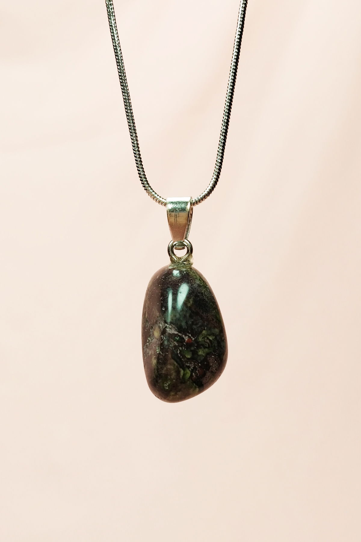 Anyolite Natural Stone Handmade Pendant with Chain: 2 cm Chain: 20 cm Boxed