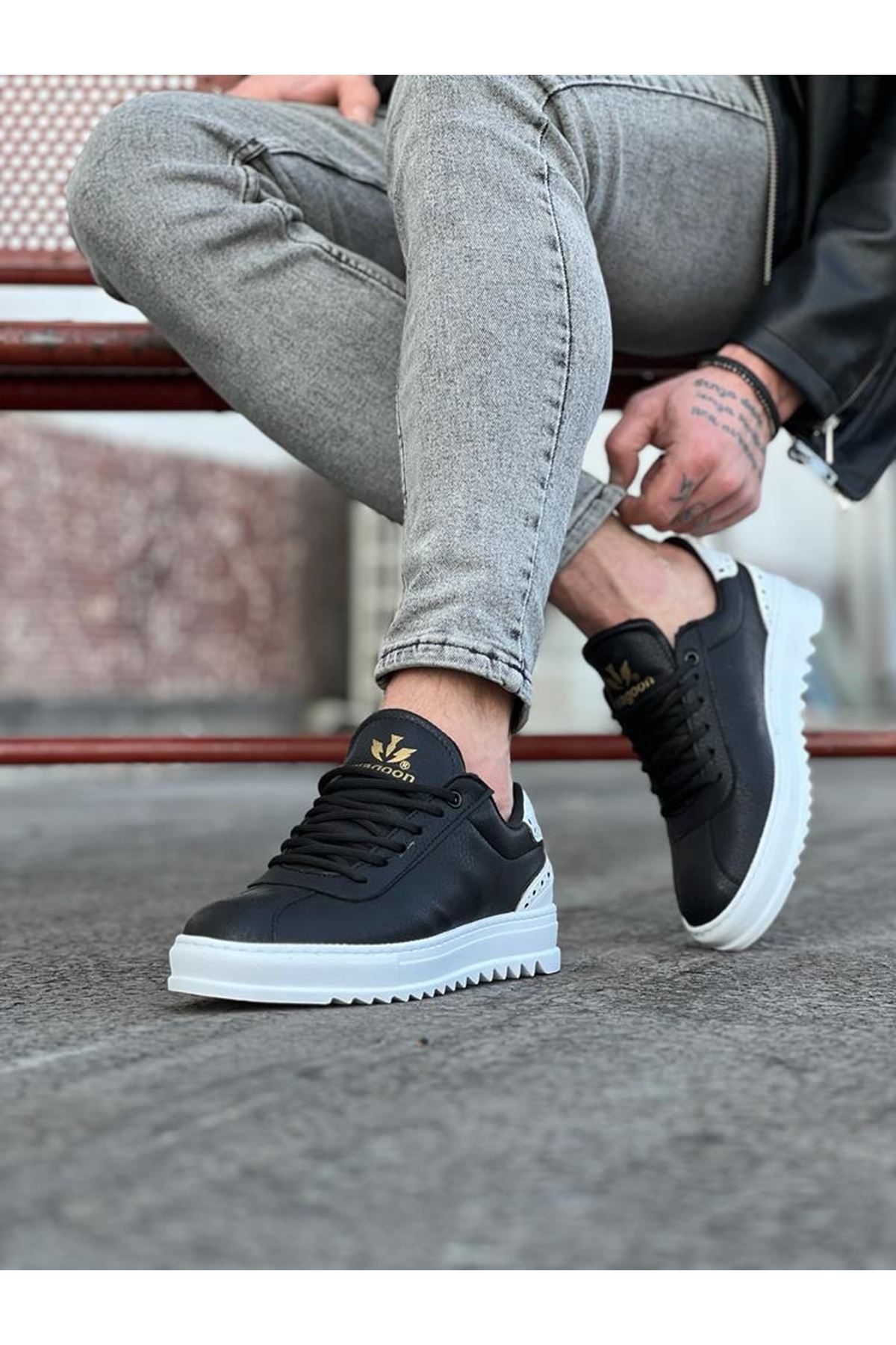 Black and White Men's Casual Shoes