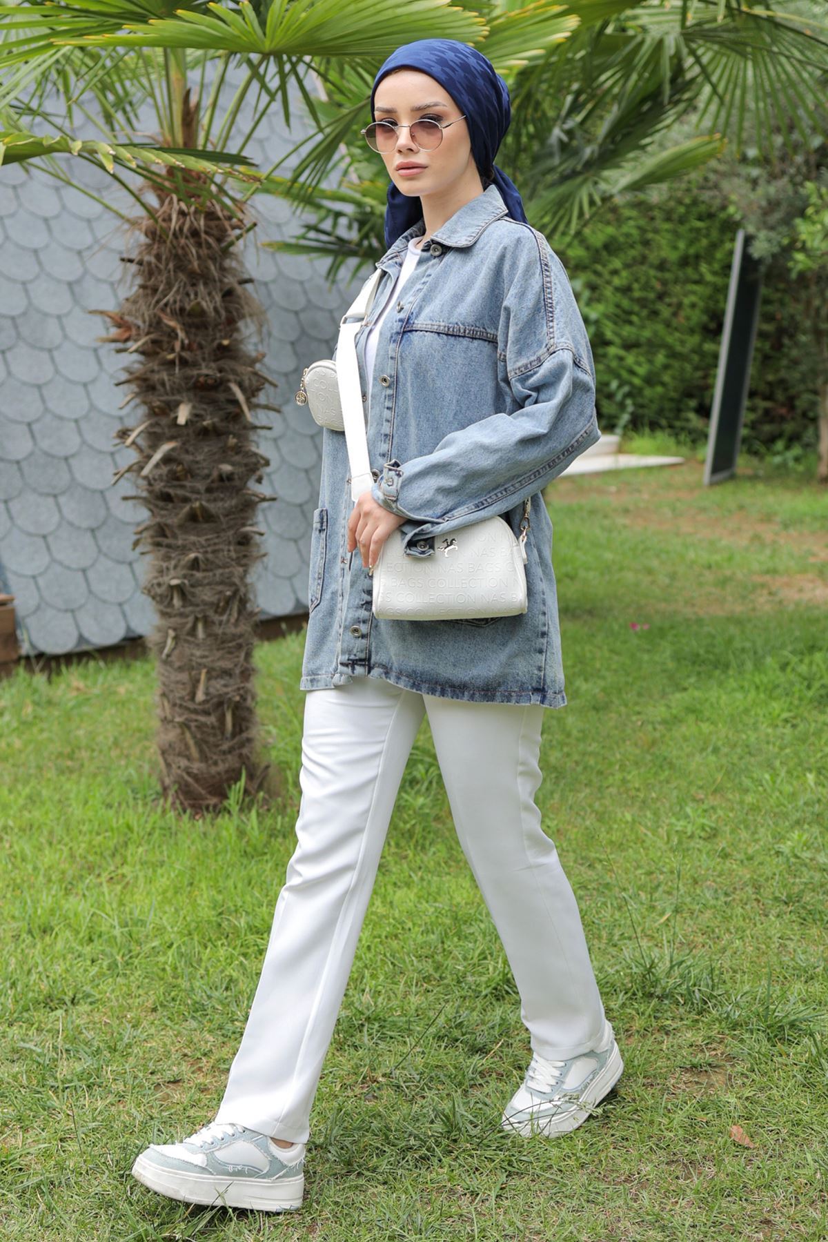 Jeans Jacket with Front Pockets Light Blue