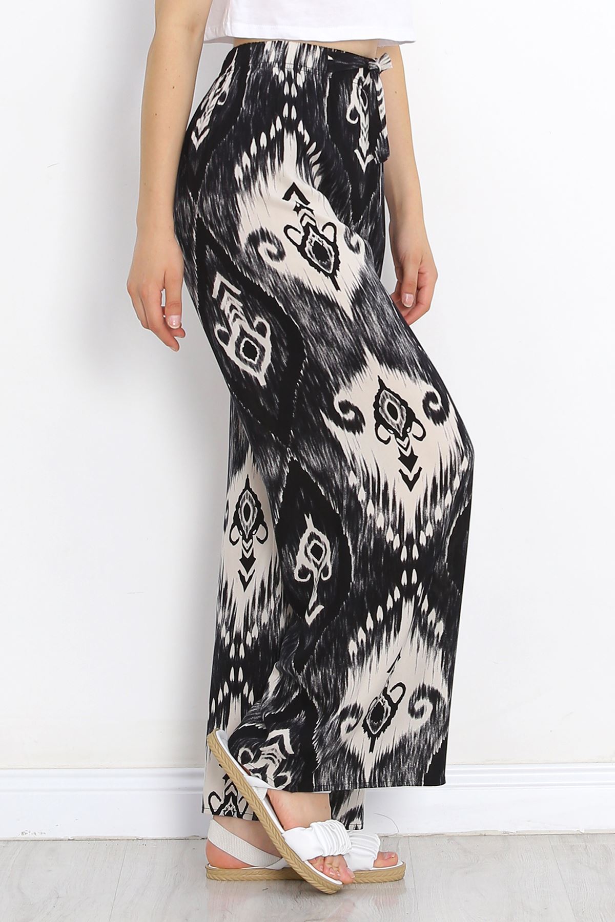 Patterned Woven Pants Black Patterned