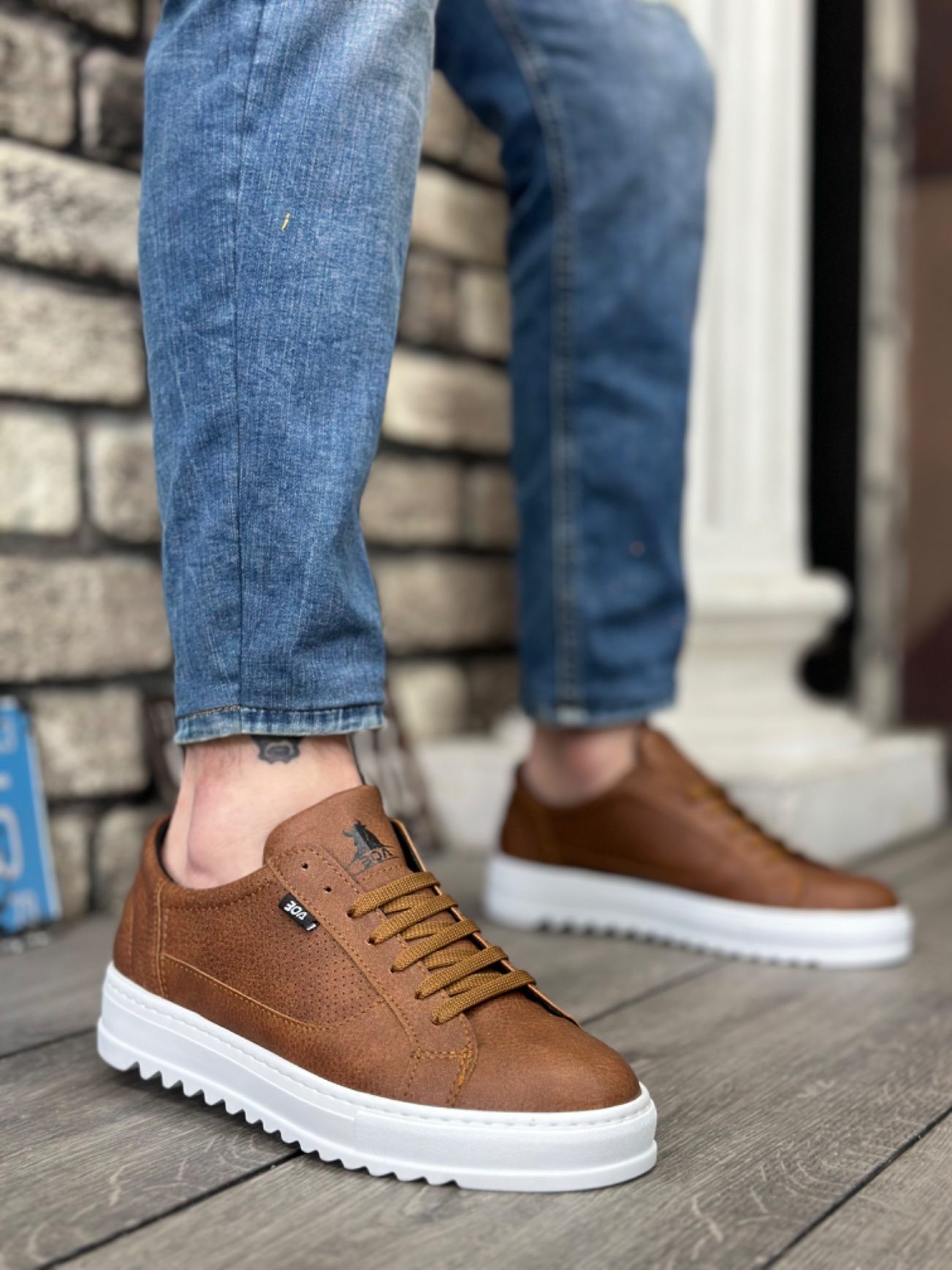 Thick Serrated High Sole Taba Lace-Up Sneakers For Men