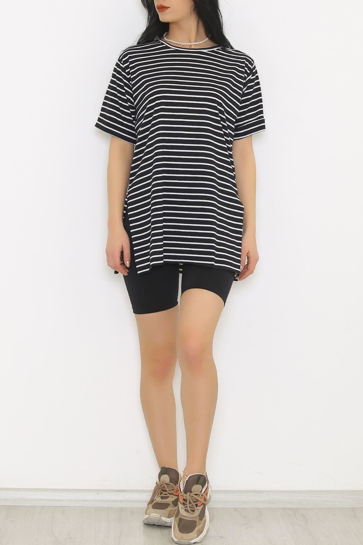 Striped T-shirt Black and White