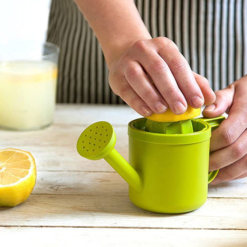 Gardener Lemon Squeezer - Citrus Juicer with Reservoir