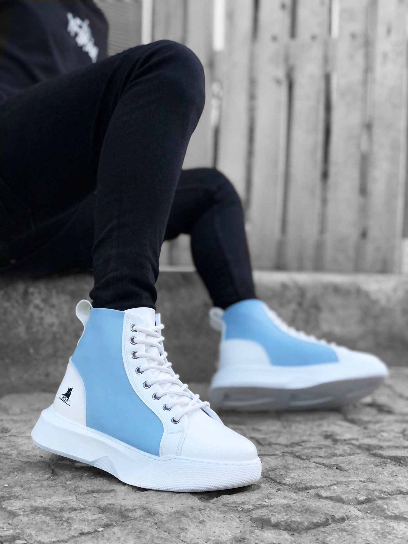 Lace-Up Men's High Sole White Blue Sole Sport Boots