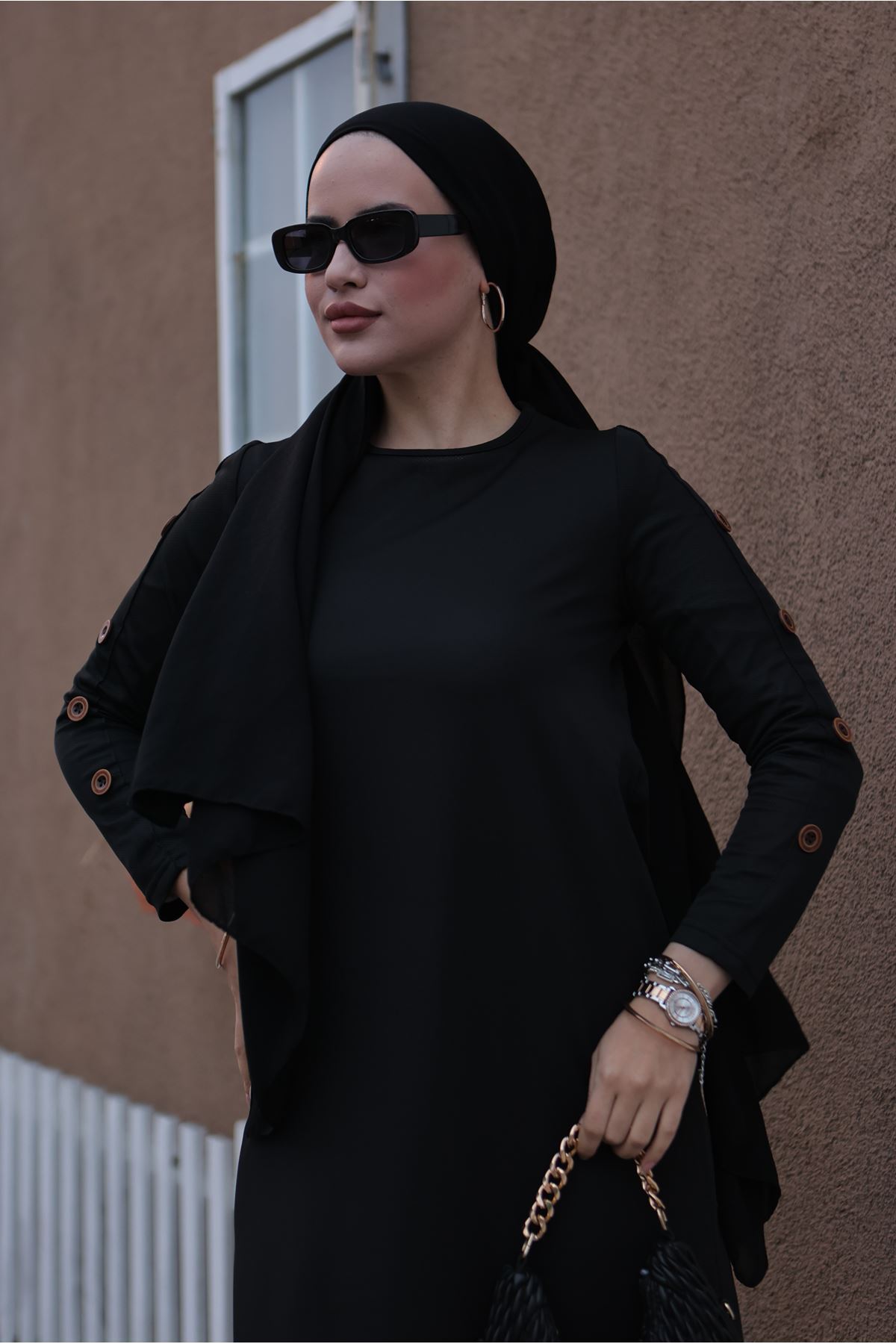 Dress with Buttoned Sleeves Black