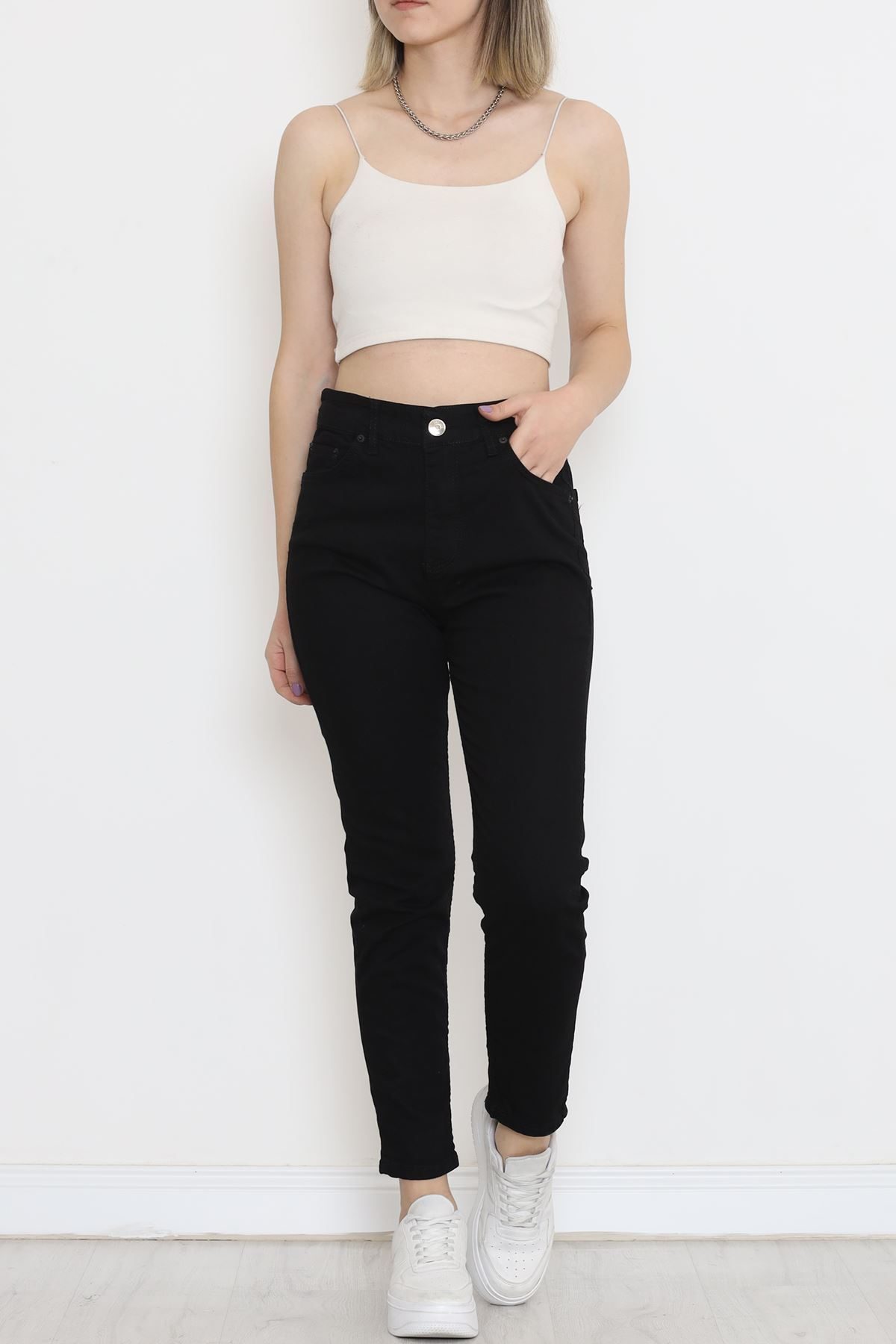 Narrow Leg Jeans Black1