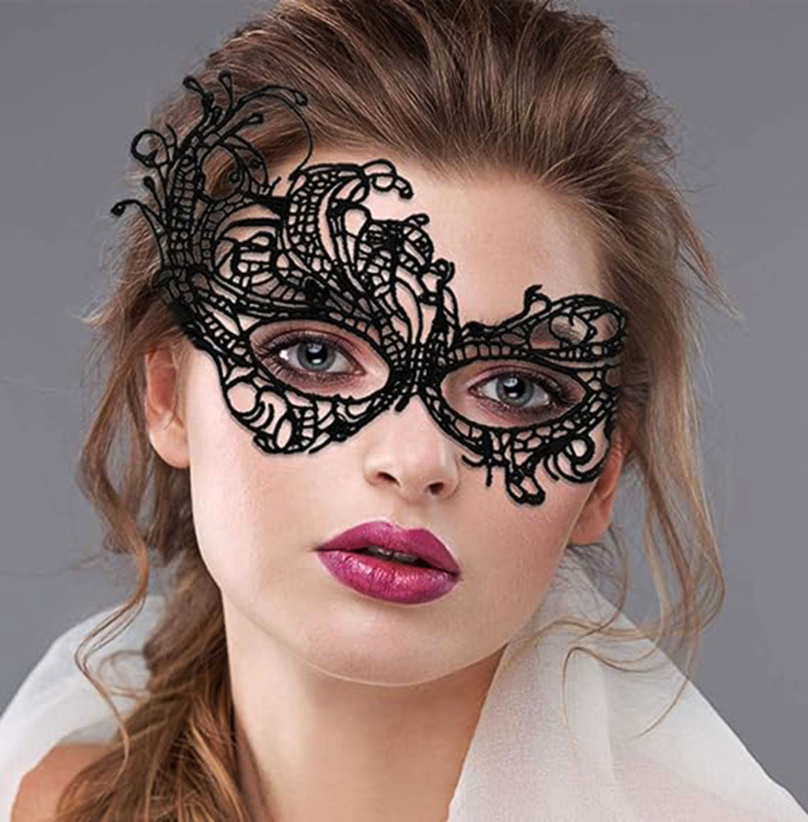 Black Color Lace Cut Lace Embroidered Prom Party Mask 1 No