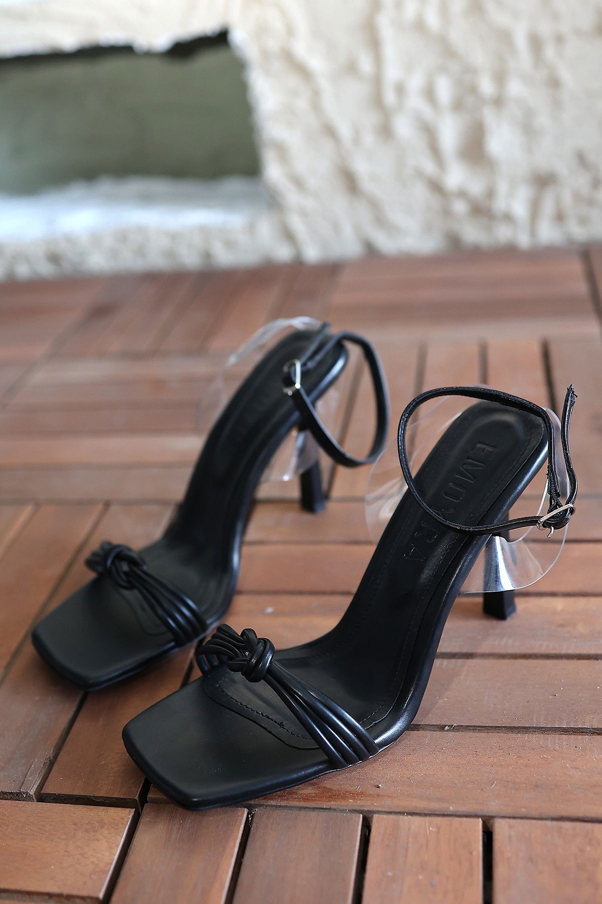 Black Skin Heeled Shoes